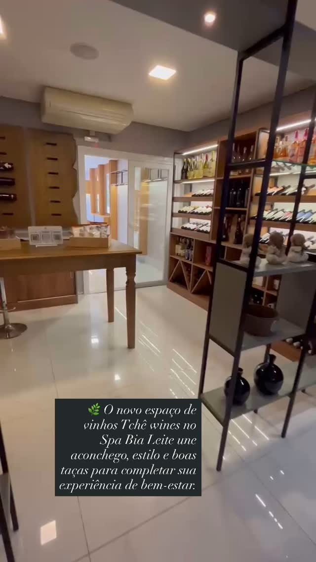 Adega e espaço vinhos — projeto Casa Porto